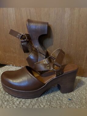 Brown Leather Platform Clogs with Ankle Straps